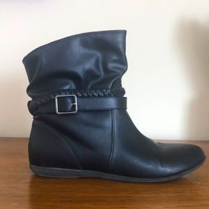 🔥FREE SHIPPING🔥American Eagle Bootie